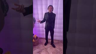RBT shows dance moves to Yanni #richboytroy #yannimonett @yannimonett @richboytroy8066