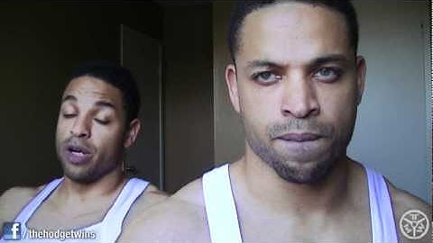 Pinning Your Shoulders Back While Bench Pressing @hodgetwins