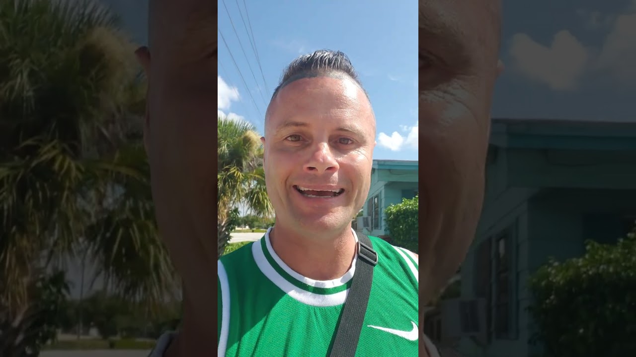 Robbed and held at gunpoint in Cartagena Colombia