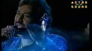 Tere Dar Par(Live)--Kumar Sanu