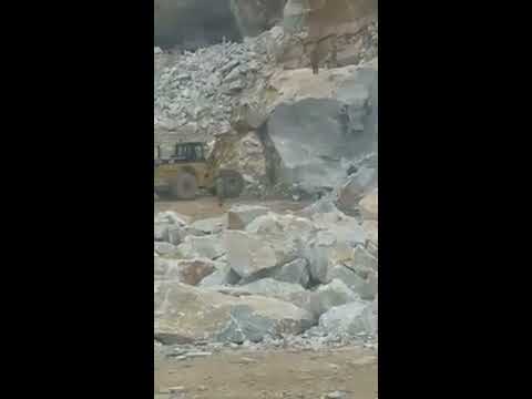 stone-mining-from-mountain-for-marbles-in-pakistan-|-marble-rock-mining-|-drang-load-marble-block