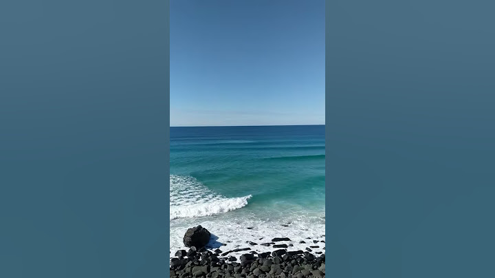 Burleigh Hill || Australia || Missing Home || Waves Crashing || Beach Walks #shorts #shortsfired