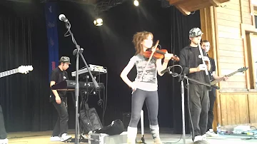 Lindsey Stirling & The Sidh Live "spontaneous me"