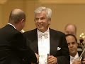 Capture de la vidéo The Cleveland Orchestra At Carnegie Hall (Oct. 3, 2000) Schumann Symphony No. 2