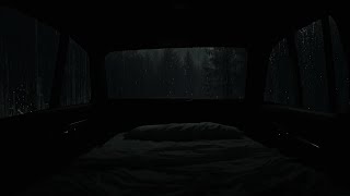 Immerse yourself in the sound of rain - Experience the night in a Campervan