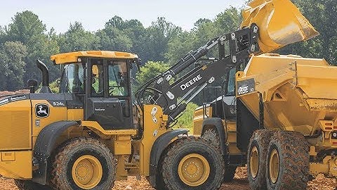 John Deere Talks Key Features of New L-Series Utility Wheel Loaders