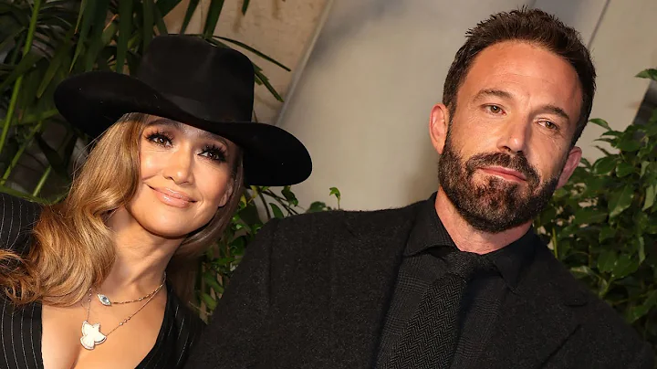 Jennifer Lopez and Ben Afflecks First Appearance a...