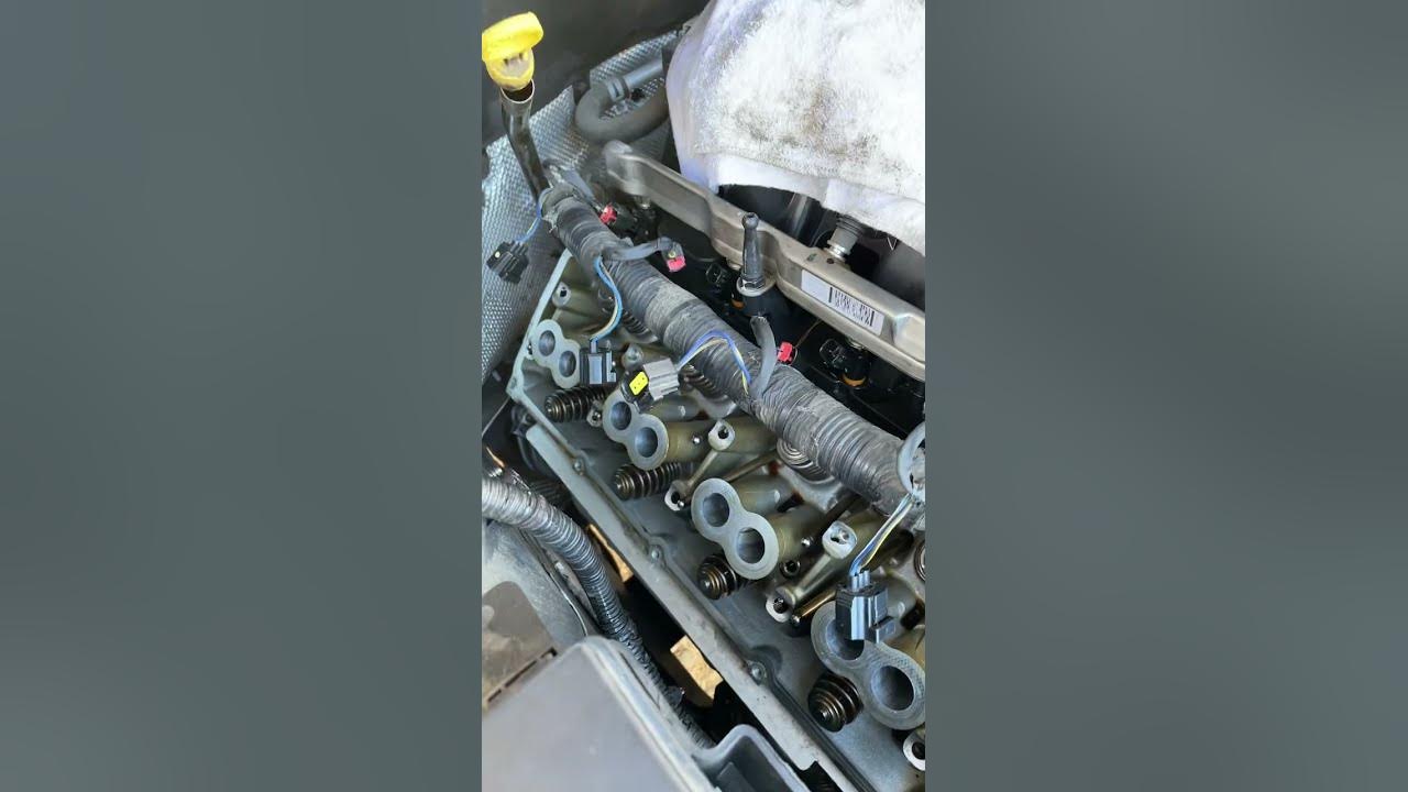 Jeep 5.7 hemi rod knock. YouTube