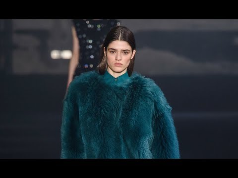 Video: Fashion jalanan untuk musim gugur-musim dingin 2019-2020