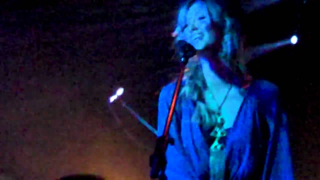 Brian McFadden & Delta Goodrem 