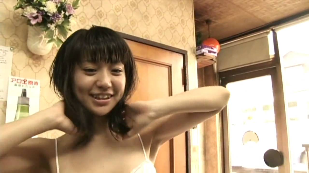 Yuko Oshima " Yuurari Yuko ga Yuku。"(2008)