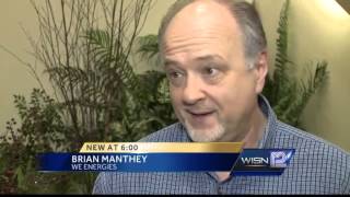 Man electrocuted while cutting power lines on roof of Milwaukee business
