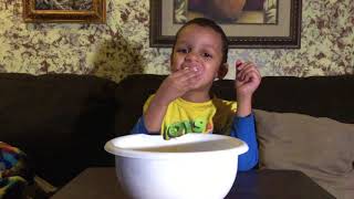 Chubby Bunny challenge .. Eli
