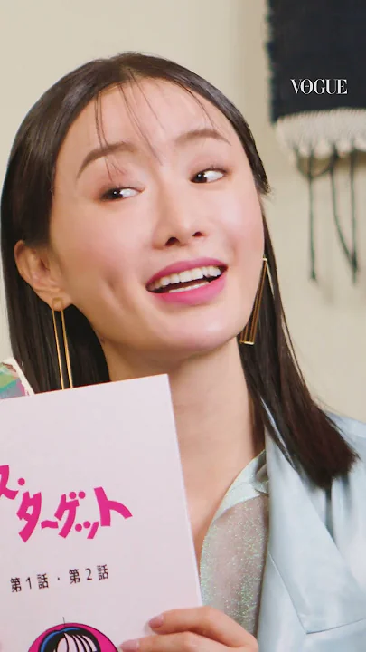 松本まりか、10年以上書き続けているノートで叶えた願い事とは。 #inthebag #インザバッグ #voguejapan