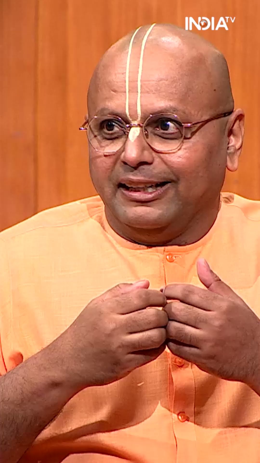 #gaurgopaldas का ध्यान सिर्फ कमाई पर रहता है? #aapkiadalat #rajatsharma #indiatv