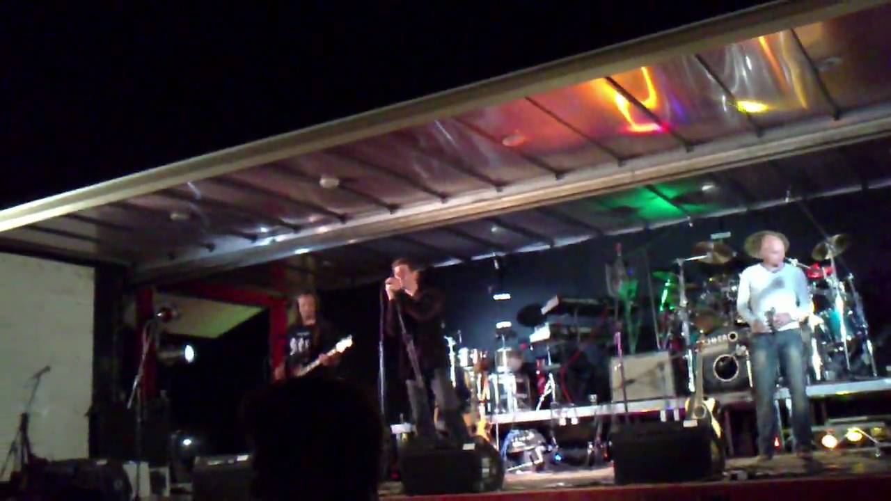 NIKX! Vrienden van Dalfsen Live U2 cover with Tjalling Roodvoets - YouTube