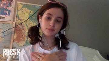 Clairo - Pretty Girl (Lyrics / Subtitulado al Español)