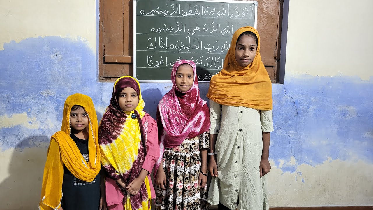 Om Gan Ganpataye Namo Namah - Hindi Status Tube