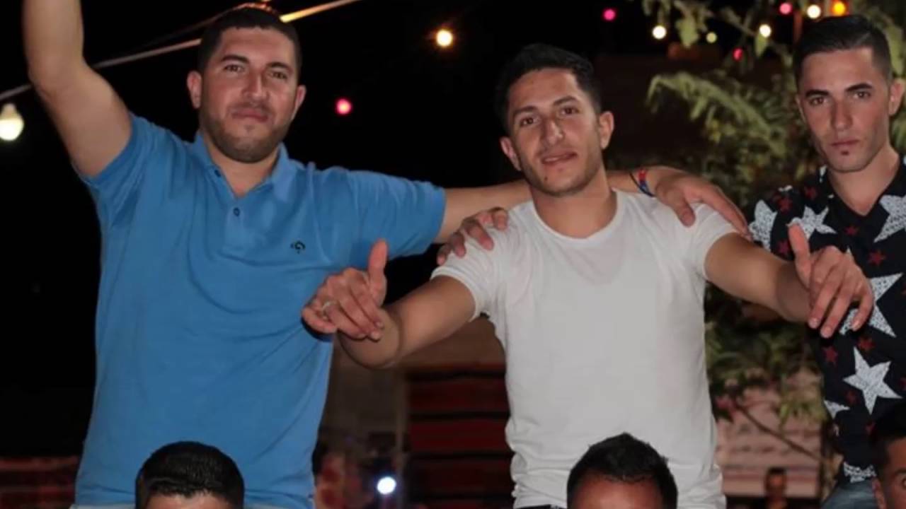 الفنان عمر ابو فارس حفلة ومهرجان العريسين -امير -ومحمود -الزير الحسيني \ الخليل