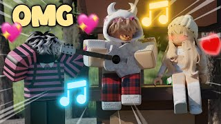 Roblox but my singing can RIZZ anyone, even guys screenshot 3