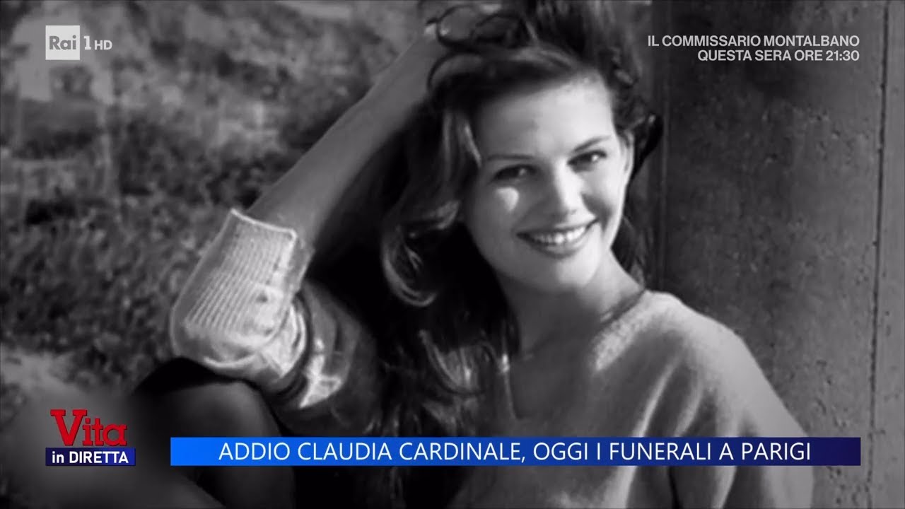A Parigi i funerali di Claudia Cardinale, le immagini dell'ultimo saluto - Vita in diretta 30/09/202