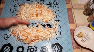 ВАРЕНИКИ С КАПУСТОЙ ВАРЕНИКИ С КАПУСТОЙ