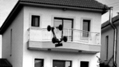 Basher Sabertooth Truggy - jump it hard on music