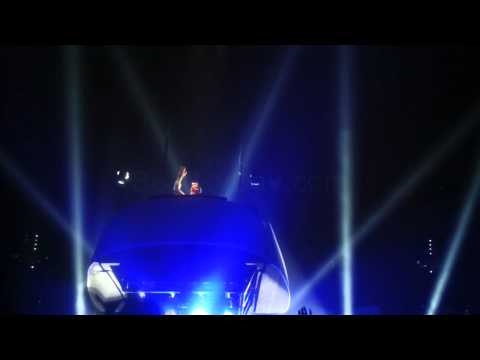 Avicii at Tampa Bay Times Forum - Head Moving / Flying