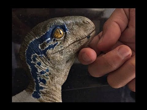 SEGISAURUS hides from CRYOPLOPHOSAURUS - Jurassic World Evolution 2 [4K]
