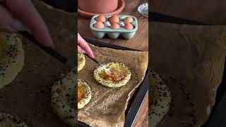 Nids croustillant œuf, pesto rosso &amp; fêta #recette #shorts #cooking #mrs.modaert