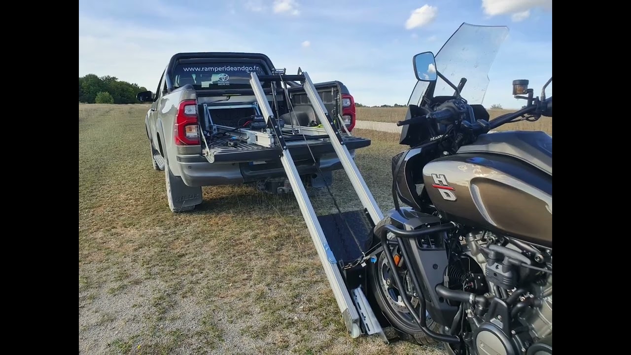 Système de chargement KALEO pour 1 moto avec treuil électrique