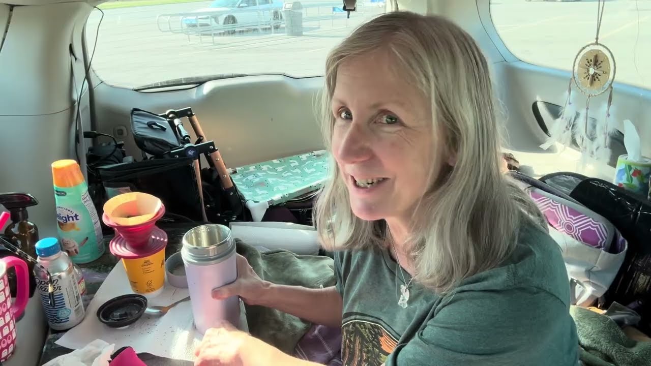 Автопутешествие по Америке на фургоне: пробуждение на площадке для отдыха в Арканзасе.