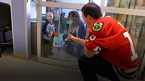 Toews visits Lurie Children's Hospital