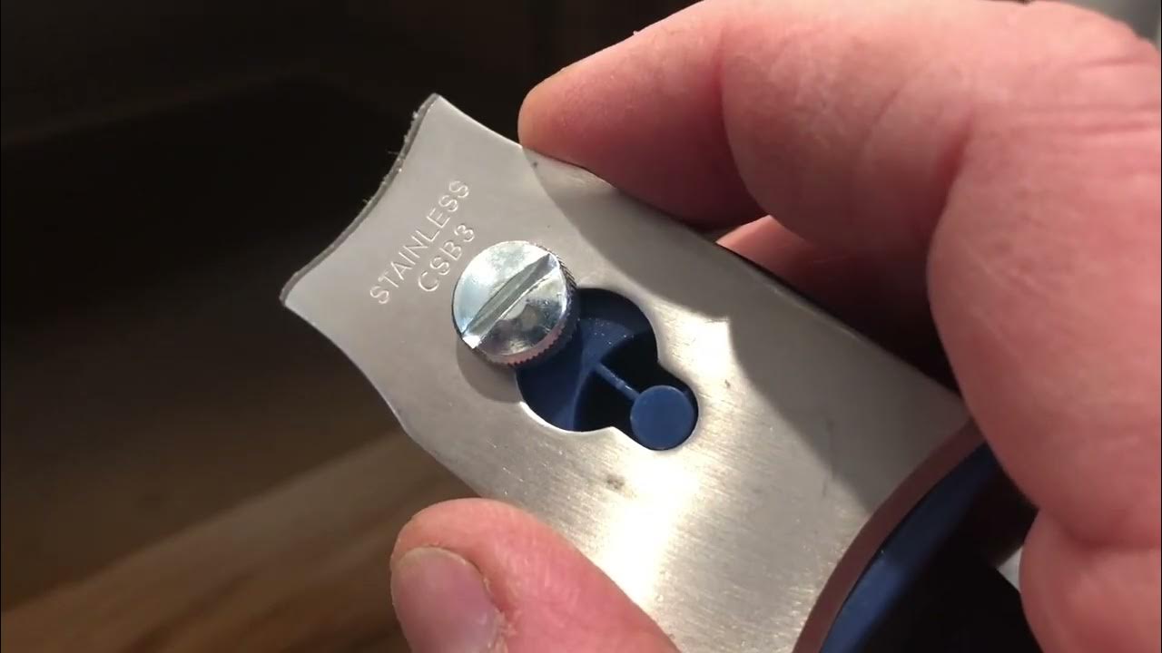 The Flipping Idiot Reviews the Harbor Freight Quinn Contour Scraper Set