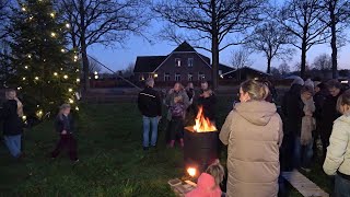 Voor De Eerste Keer Een Grote Kerstboom In Oud-Bergentheim13-12-2025