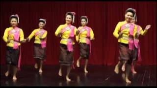 Video thumbnail of "ฟ้อนกลองยาว Forn klorng yao (long drum dance)"