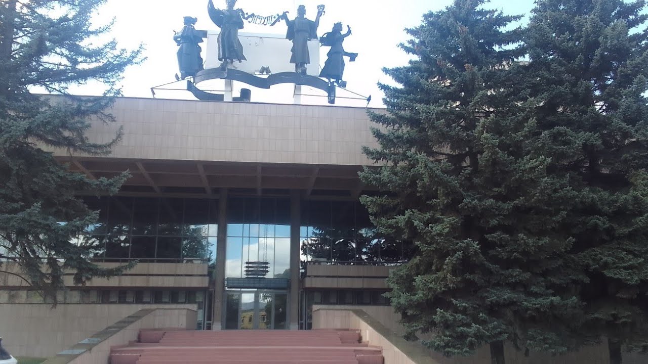 Сквер драмтеатра Тулы