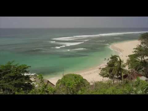 The Perfect Wave - 90 second US Trailer