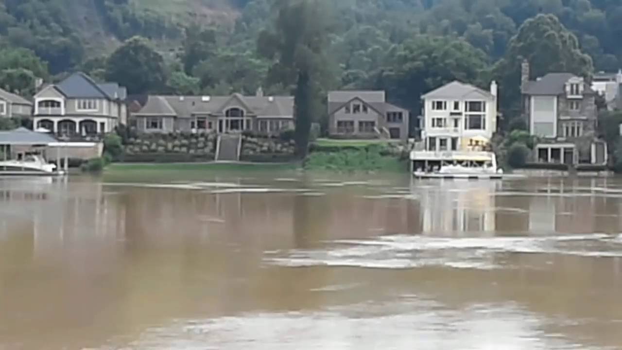 Charleston w v historic flooding kanawha river crest youtube