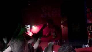 DJ Marky scratching upside-down !!! @ Stealth (Nottingham).