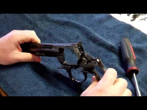 colt-python-.357-magnum-detailed-disassembly-(part-1-of-2)