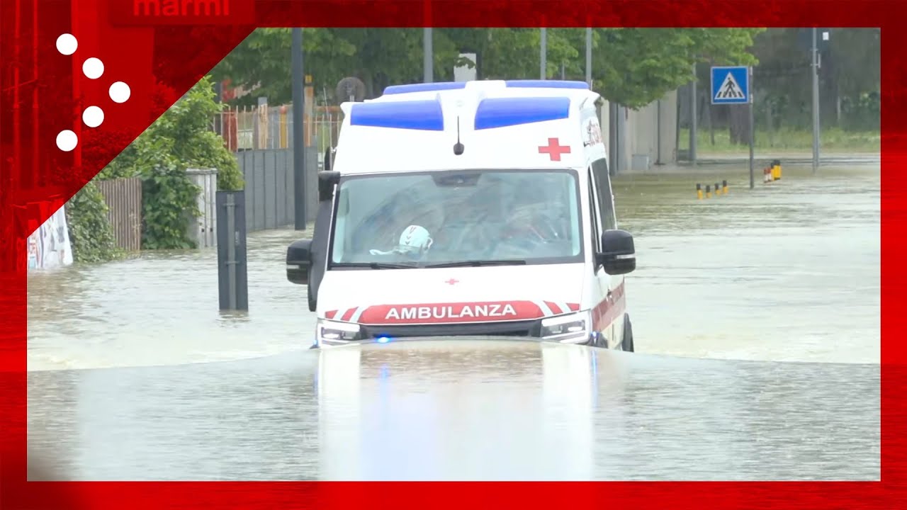 Alluvione a Ravenna, numerosi mezzi di soccorso nelle aree inondate della città romagnola