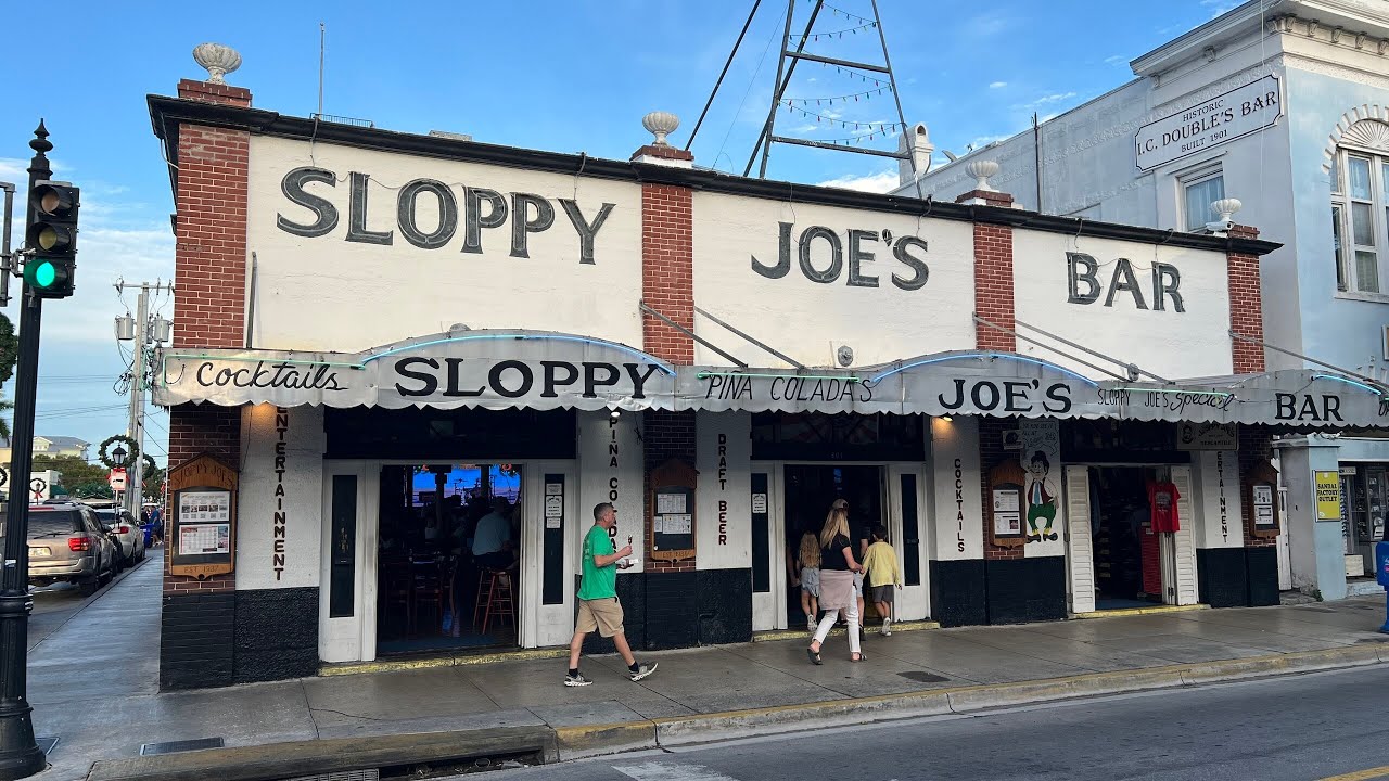 Пообедайте в ресторане Original Sloppy Joe's в Ки-Уэсте, Флорида | Рестораны Ки-Уэста