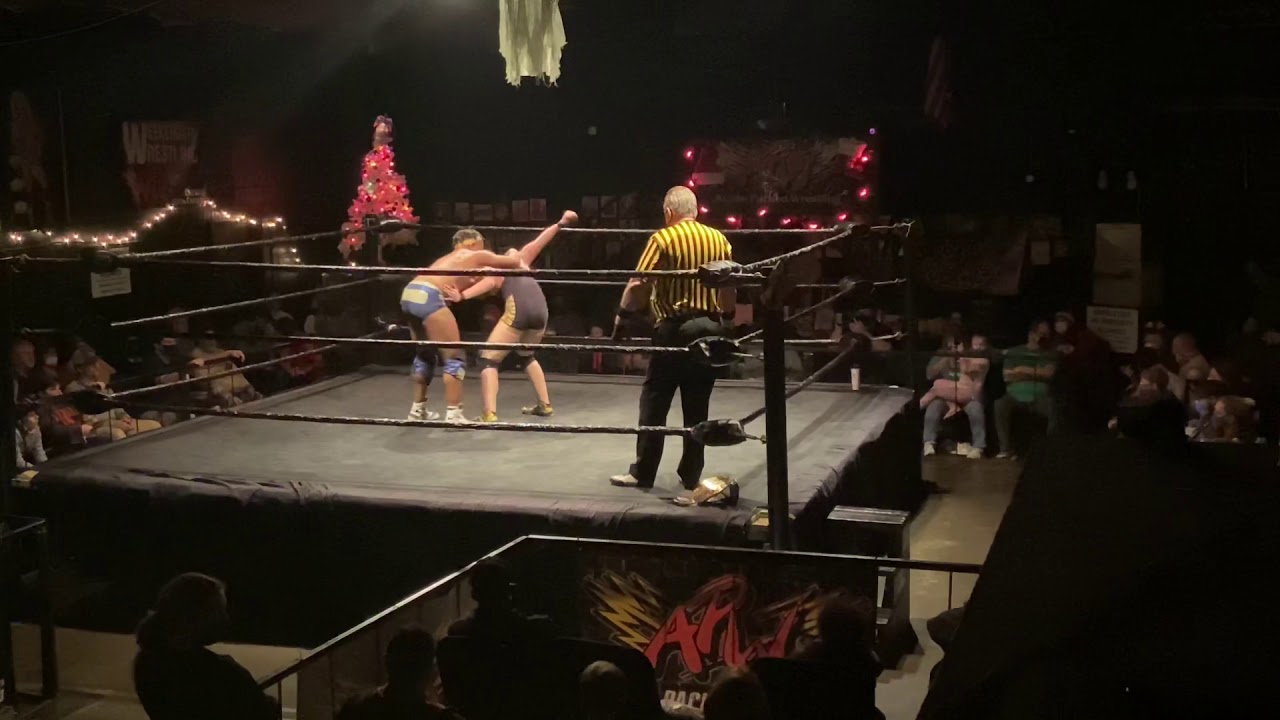 Timmy Lou Retton vs Chance Rizer