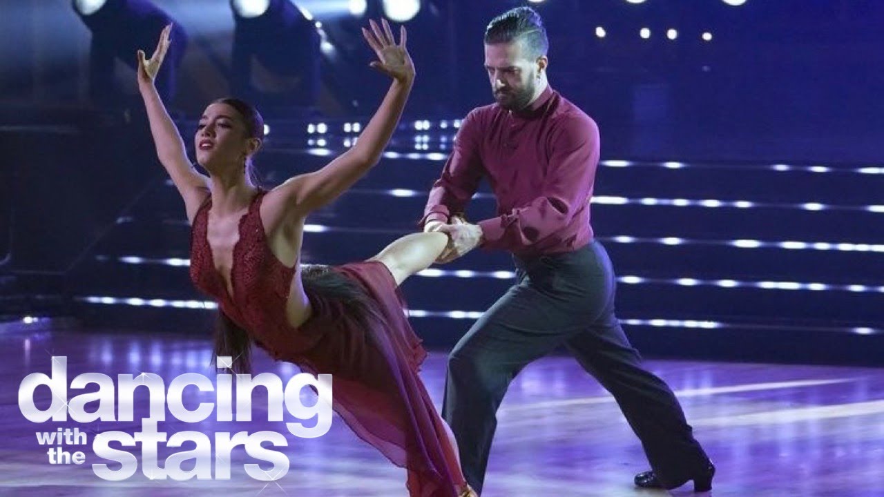 Charli D’Amelio and Mark Rumba (Week 3) - Dancing With The Stars - YouTube