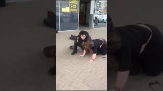 Задержание женщины без маски в Архангельске