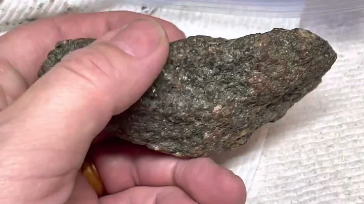 Geo-Rant 177: Identification of a confusing rock
