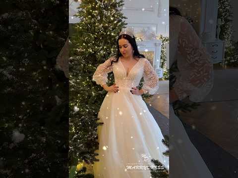 С наступающим Новым годом! Свадебный салон Мэридресс, Воронеж! #свадебныеплатьяворонеж #свадьба