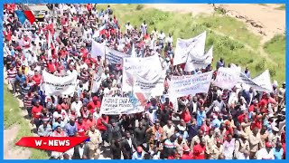 MAANDAMANO YA CHADEMA MBEYA, WANANCHI WAFURIKA, MBOWE AKIWAONGOZA BARABARANI