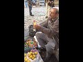 Limon sıkma makinası - O professor de vendas em Istanbul
